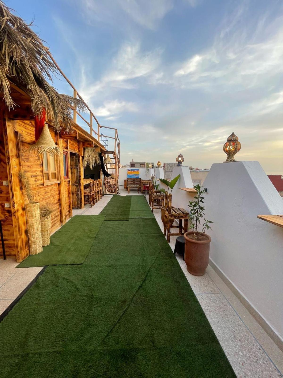 Albergue Heaven Surf Camp Tamraght Exterior foto