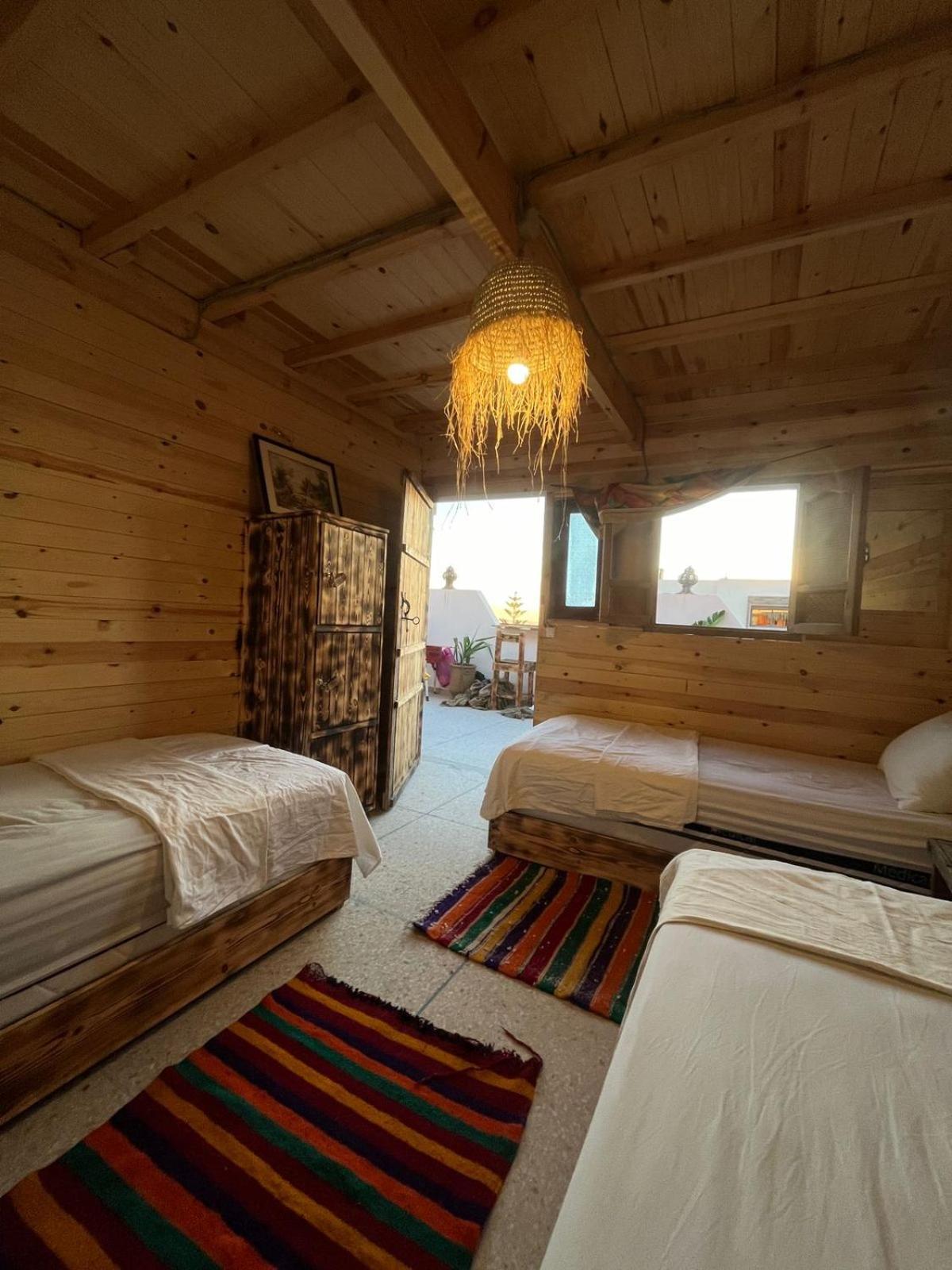 Albergue Heaven Surf Camp Tamraght Exterior foto